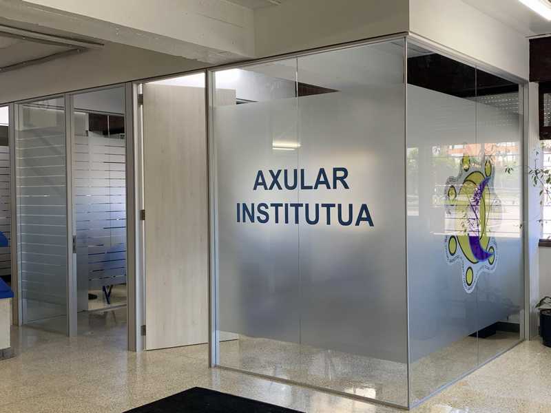 Rotulación para el Instituto Axular en Santurtzi